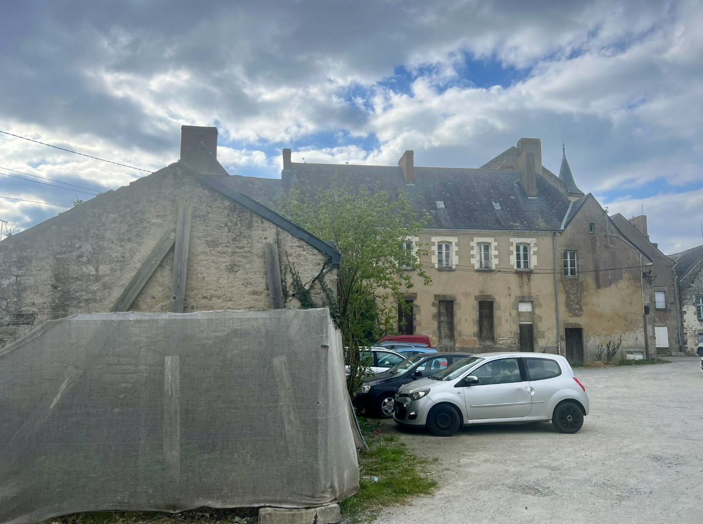 Mayor of Guérande's Facebook Rant - News Directory 3