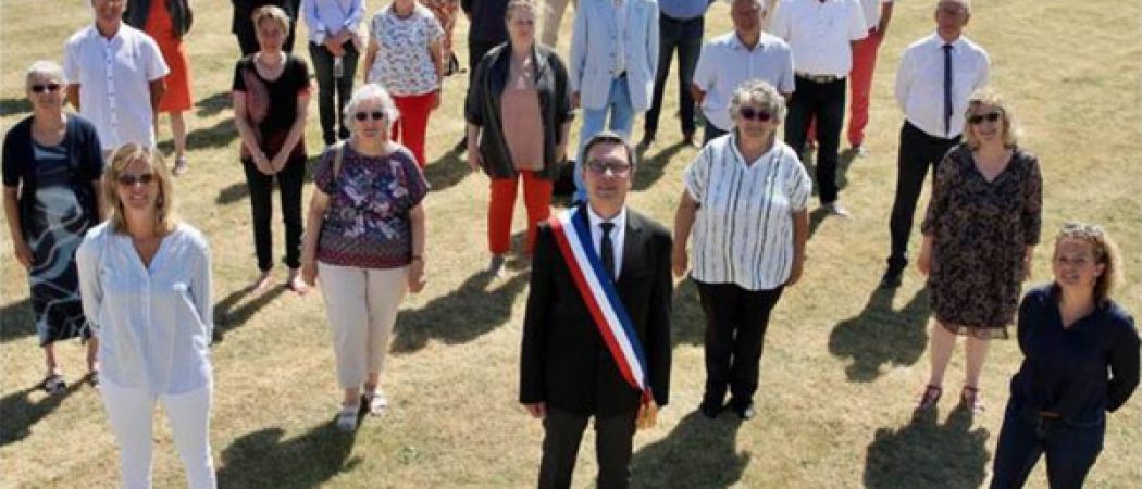 La Turballe : Didier Cadro a endossé son écharpe de maire